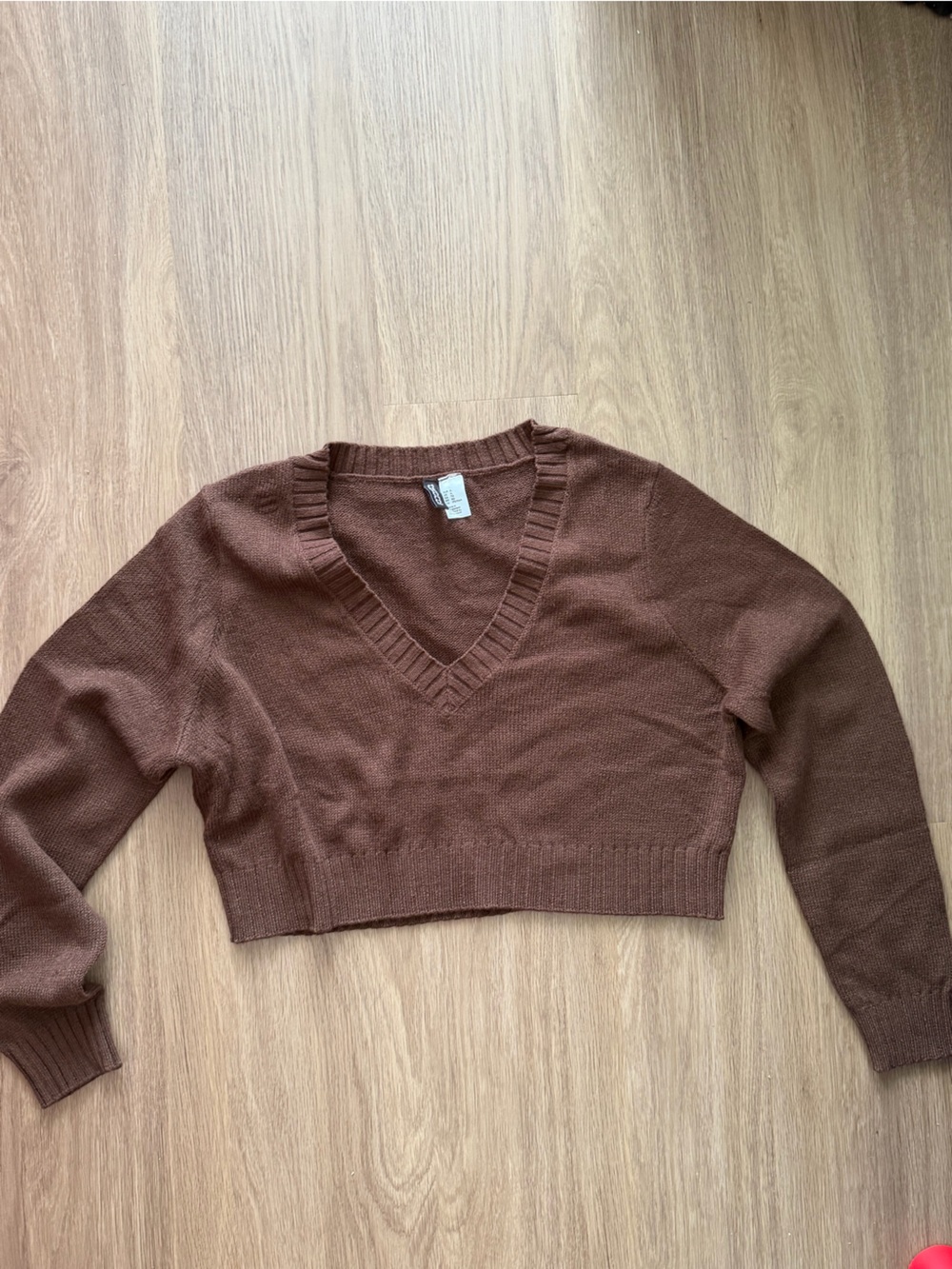 H&M Cropped V-Neck Sweater in Brown